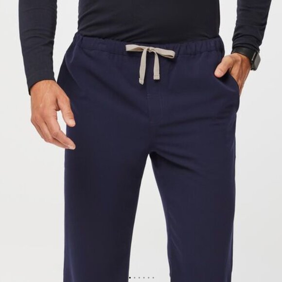 **NWT** FIGS Mens Pisco Basic Scrub Pants in NAVY - Picture 1 of 7